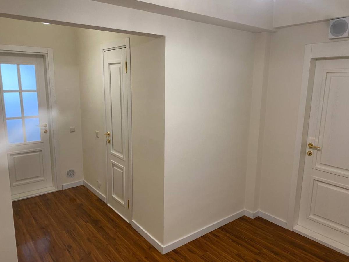 Appartement Avec 2 Chambres En Centre Ville Chisinau Bagian luar foto