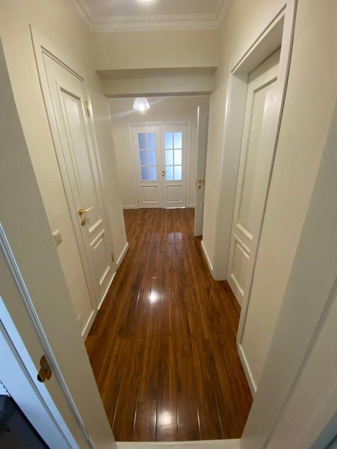 Appartement Avec 2 Chambres En Centre Ville Chisinau Bagian luar foto